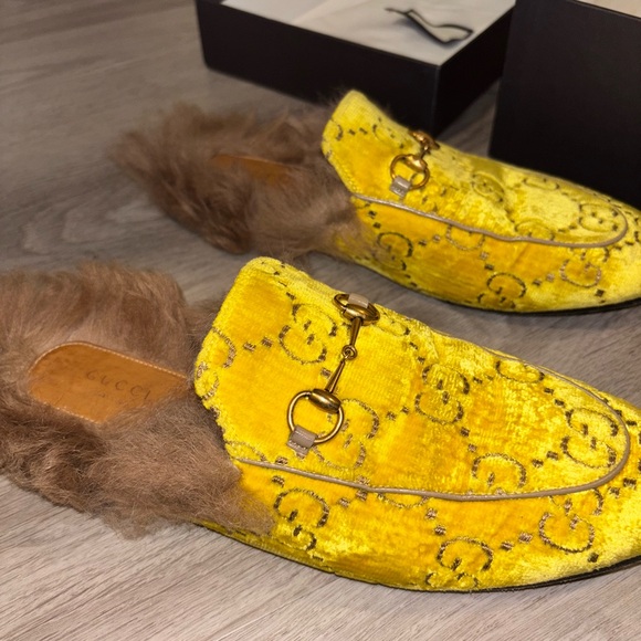 Yellow Velvet Monogram Gucci Princetown Size 42 - Picture 6 of 7